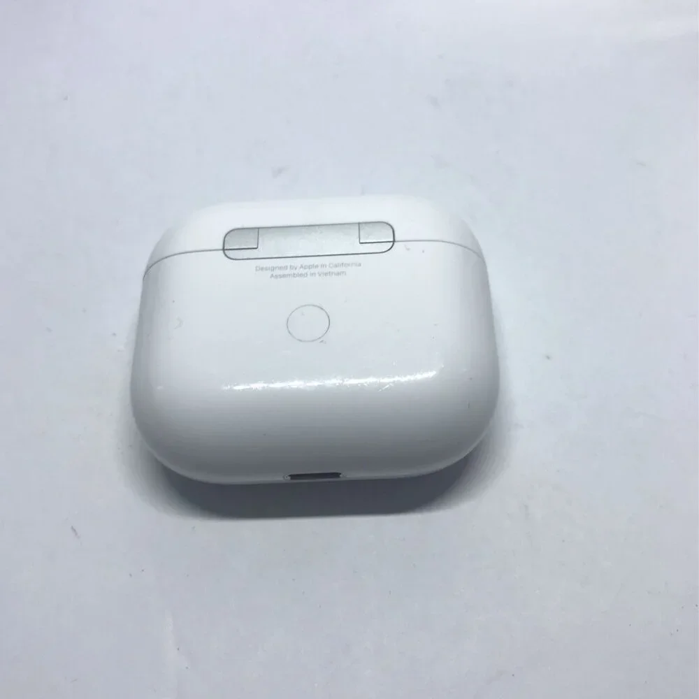 Apple AirPods 3rd Generation With Wireless Charging Case ‎MME73AM/A
